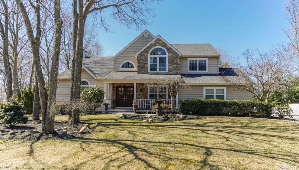 Unit for sale at 4 Applecross Lane, Brookhaven, NY 11733