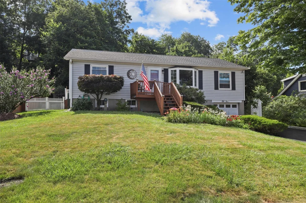 Unit for sale at 84 Entrance Way, Carmel, NY 10541