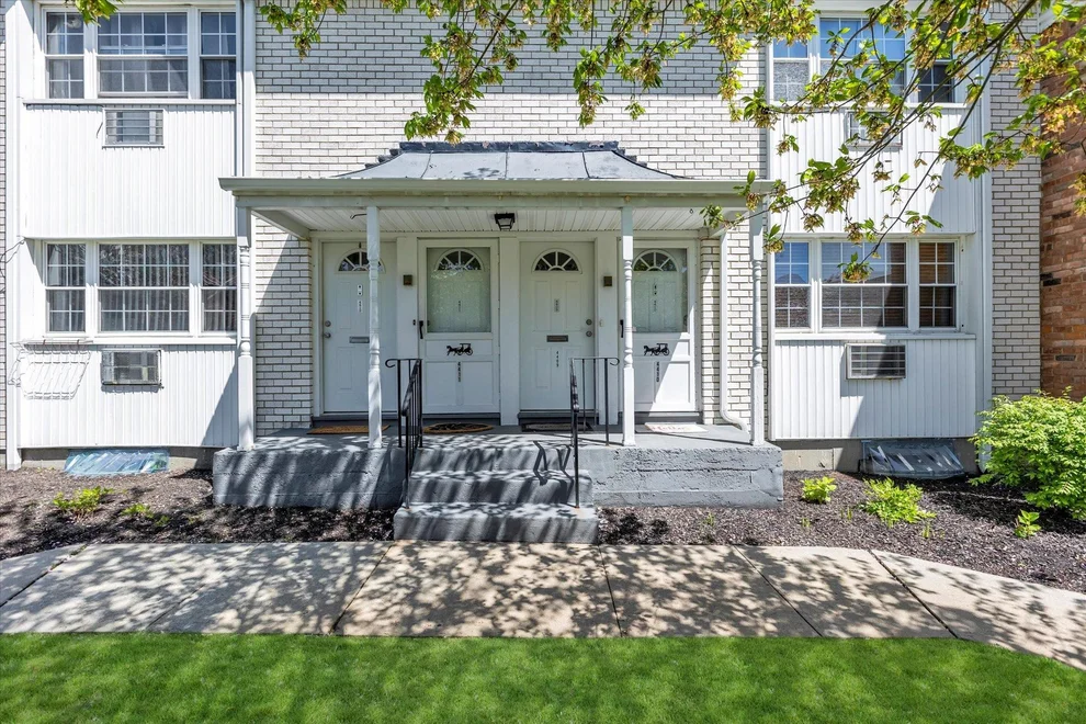 Unit for sale at 4410 Wilshire Lane, Islip, NY 11769