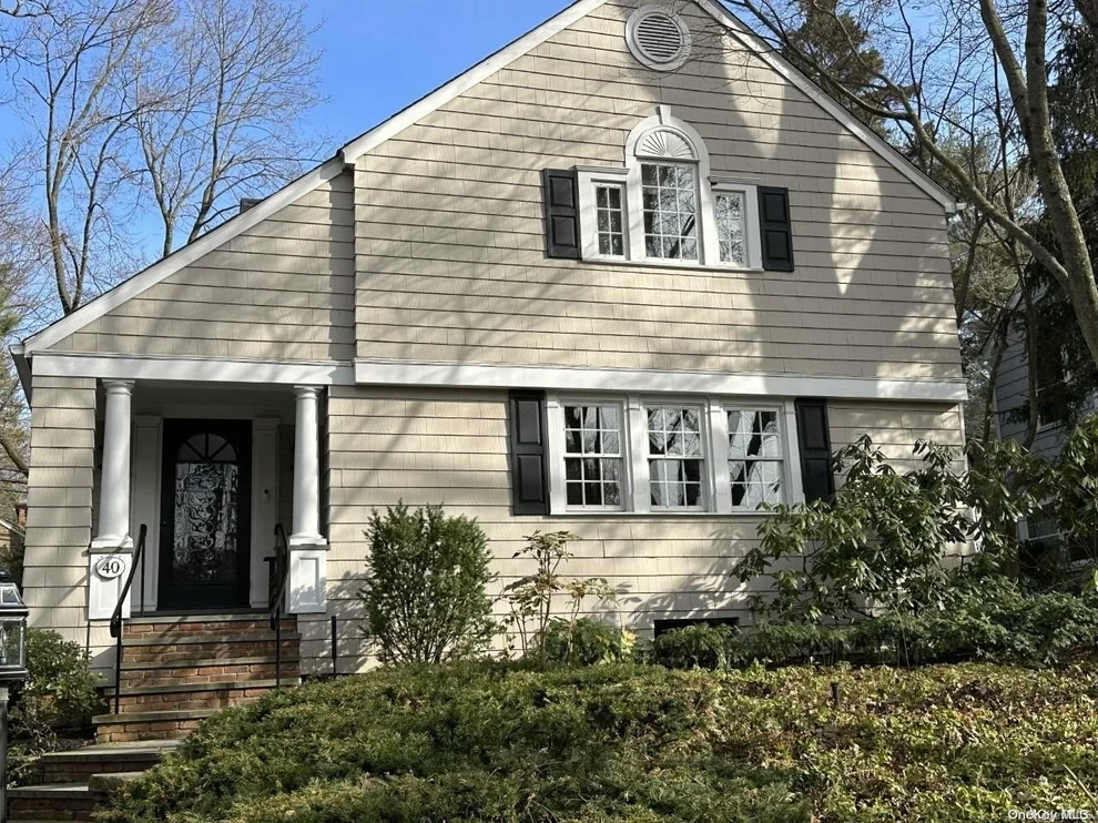 Unit for sale at 40 Longview Road, North Hempstead, NY 11050