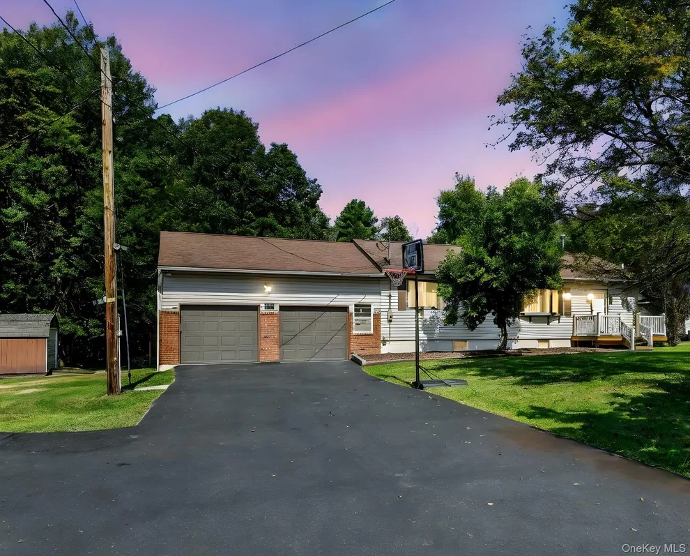 Unit for sale at 53 Fair Oaks Road, Wallkill, NY 10940
