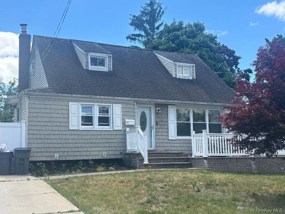 Unit for sale at 36 Hickory Street, Islip, NY 11722