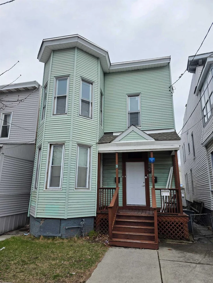Unit for sale at 3 N Manning Boulevard, Albany, NY 12206