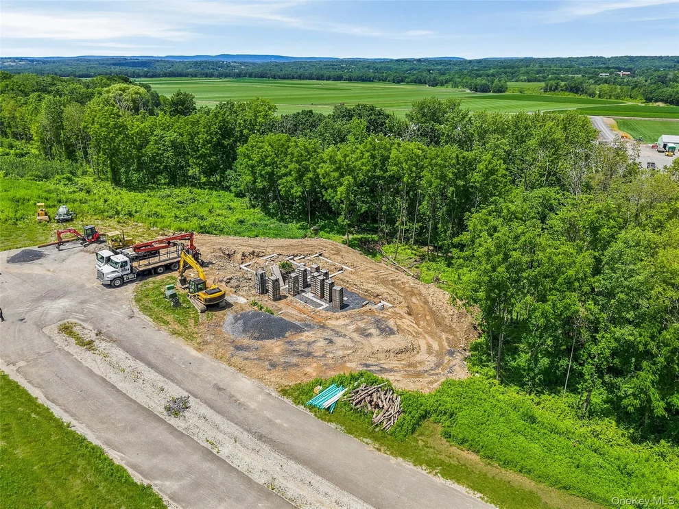 Unit for sale at 4 Warwick Isle Boulevard, Warwick (Town), NY 10969