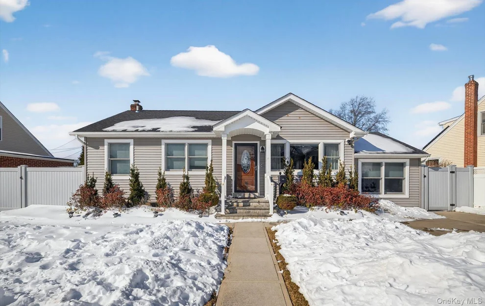 Unit for sale at 85 Pengon Circle, Hempstead, NY 11554
