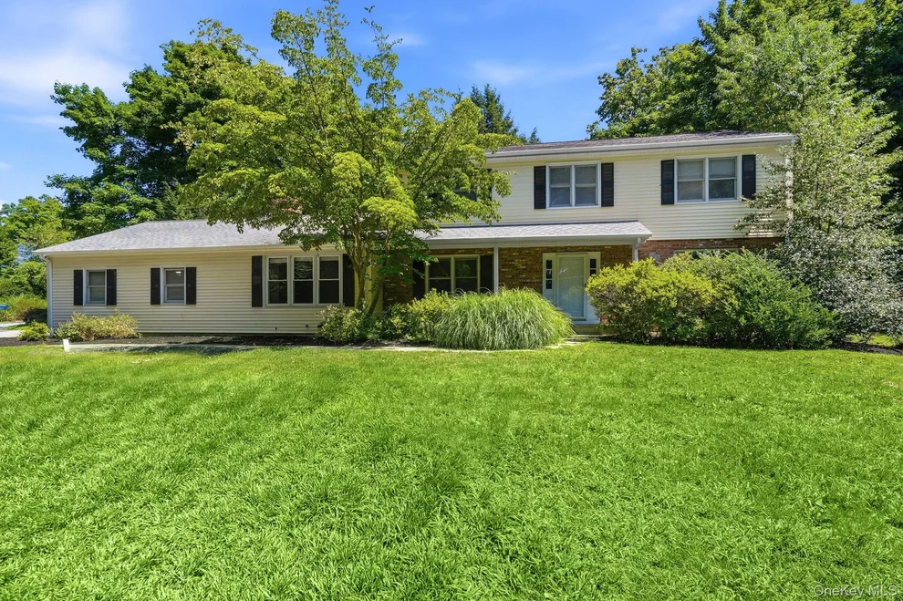 Unit for sale at 5 Hampton Place, Bedford, NY 10536