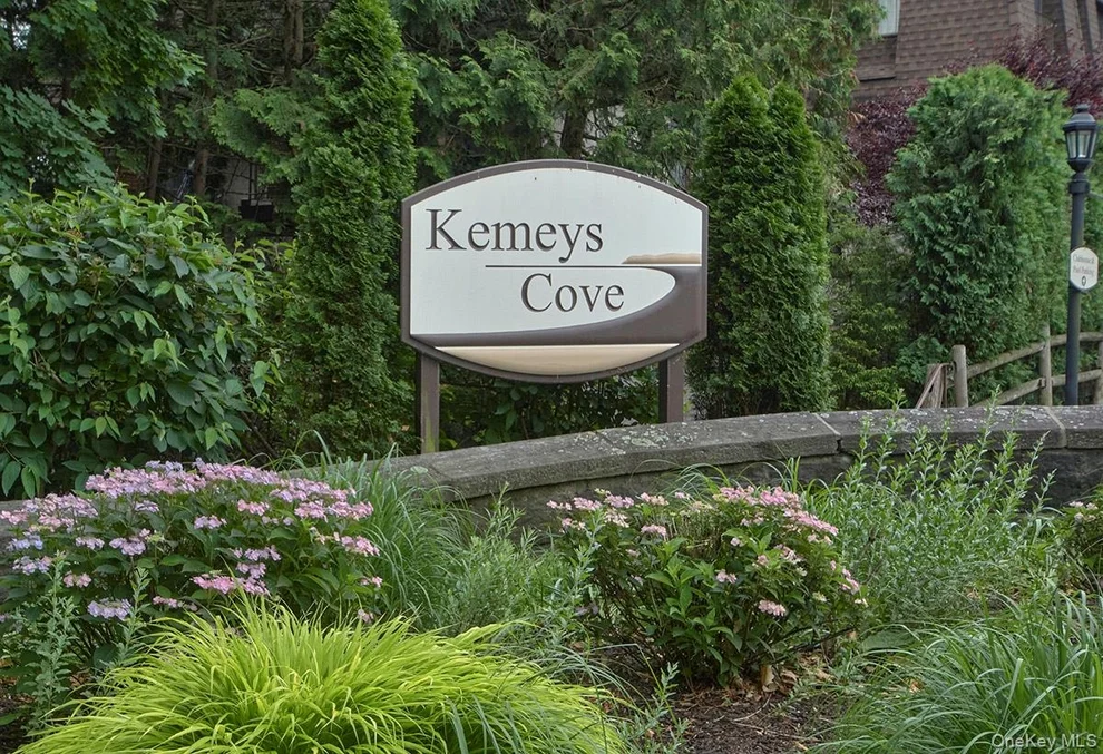 Unit for sale at 317 Kemey Cove, Ossining, NY 10510