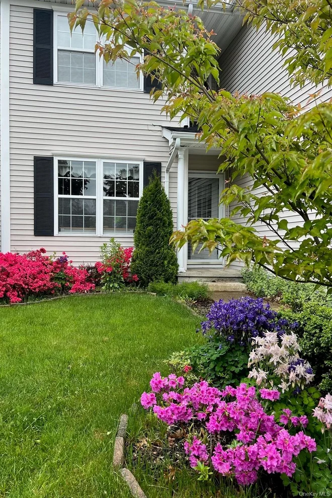 Unit for sale at 66 Tee Lane, Red Hook, NY 12571