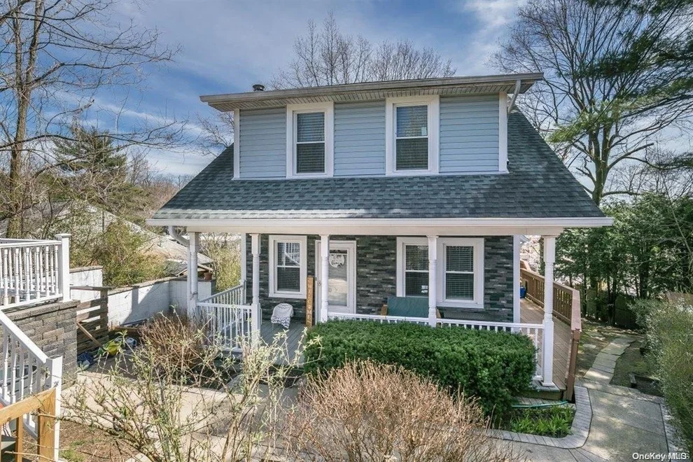 Unit for sale at 22 Knoll Place, Oyster Bay, NY 11542