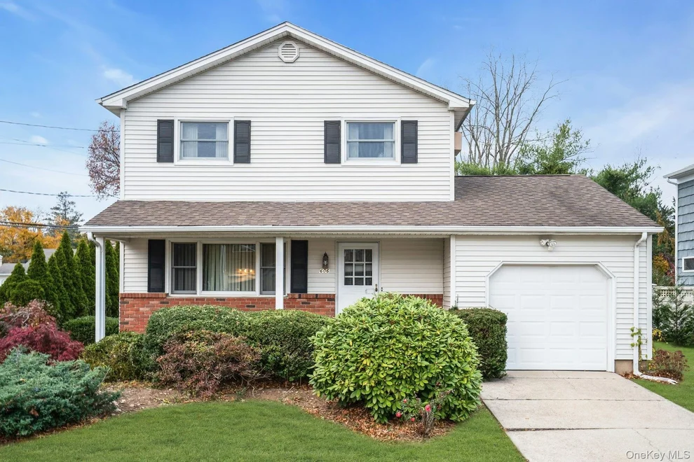 Unit for sale at 606 7th Avenue, Huntington, NY 11731