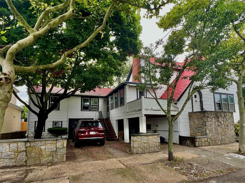 Unit for sale at 75-77 Garden City Avenue, Hempstead, NY 11569