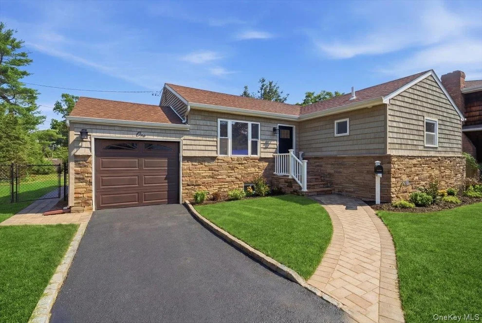 Unit for sale at 1 Rocco Drive, Huntington, NY 11731