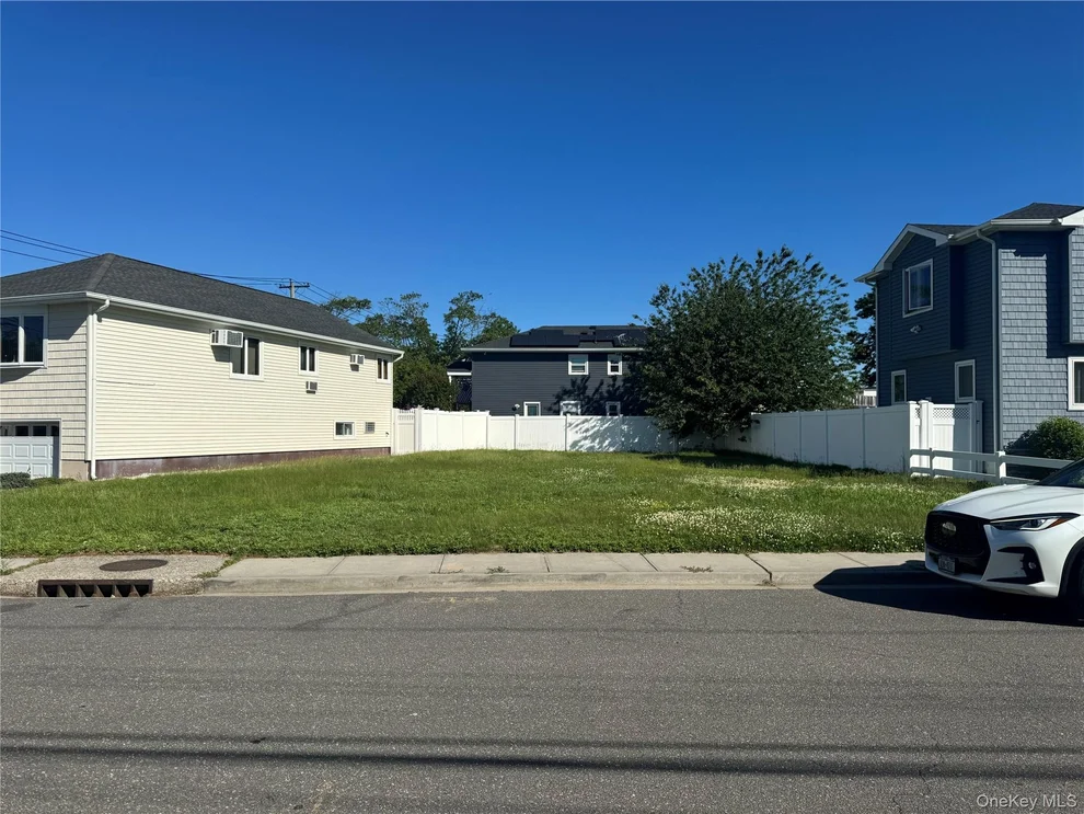 Unit for sale at 149 Carlton Court, Hempstead, NY 11572