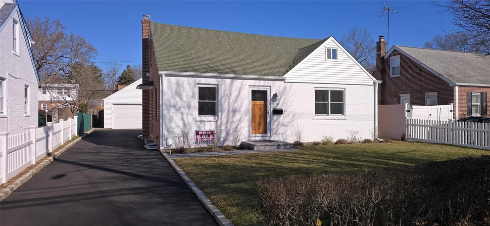 Unit for sale at 36 Woolsey Avenue, Glen Cove, NY 11542