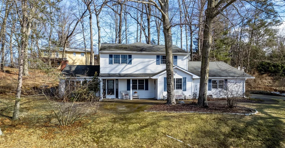 Unit for sale at 4 Dutch Court, Clarkstown, NY 10994