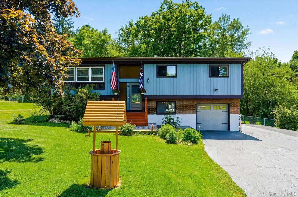 Unit for sale at 24 Dennis Drive, Wawayanda, NY 10958