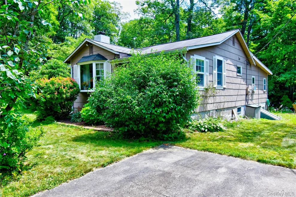Unit for sale at 5 Orchard Trail, Blooming Grove, NY 10950
