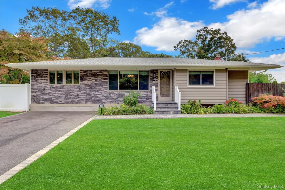 Unit for sale at 627 Sycamore Avenue, Islip, NY 11716