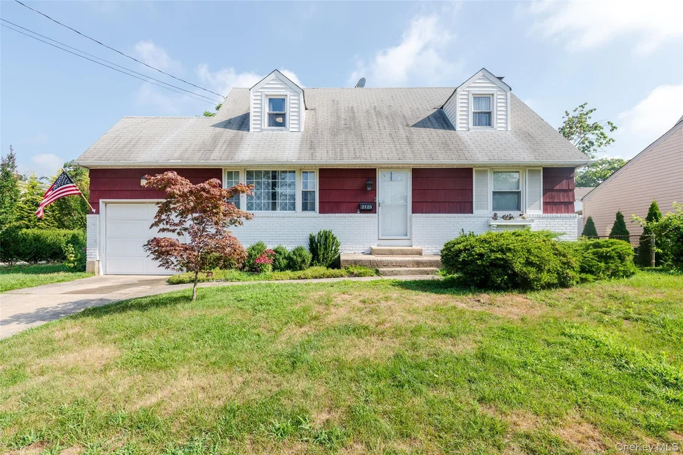 Unit for sale at 2125 Burke Place, Hempstead, NY 11566