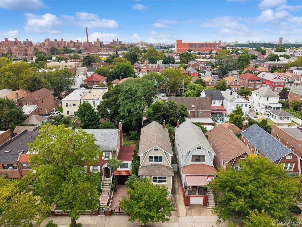 Unit for sale at 1631 Paulding Avenue, New York, NY 10462