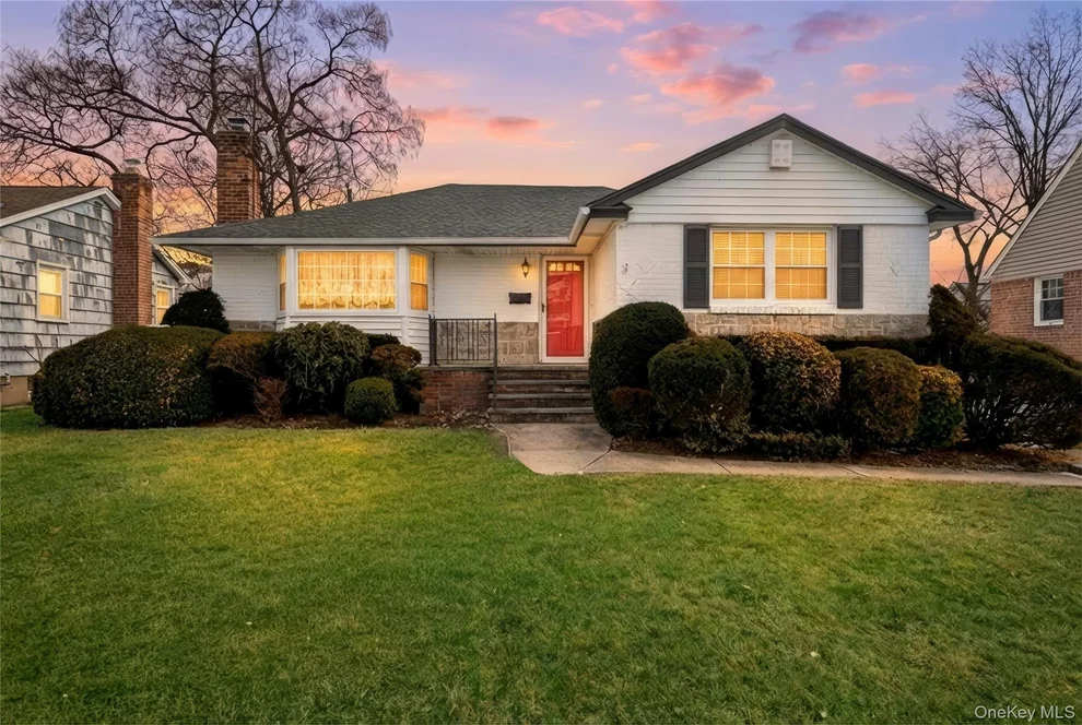 Unit for sale at 36 Wellsboro Road, Hempstead, NY 11580