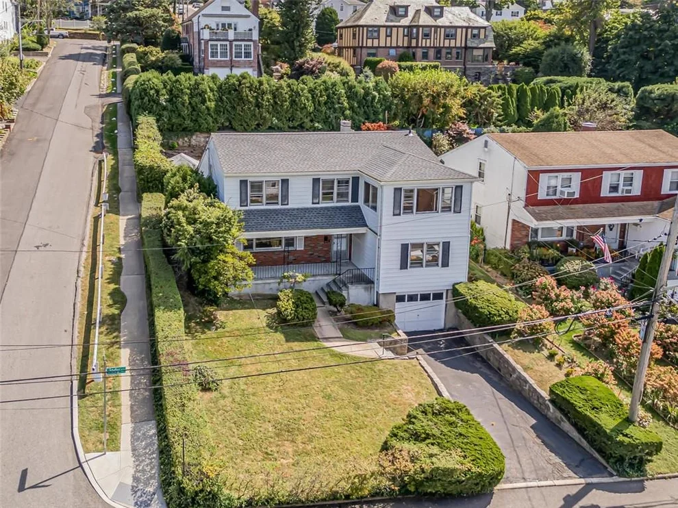 Unit for sale at 2 Jody Lane, Yonkers, NY 10701
