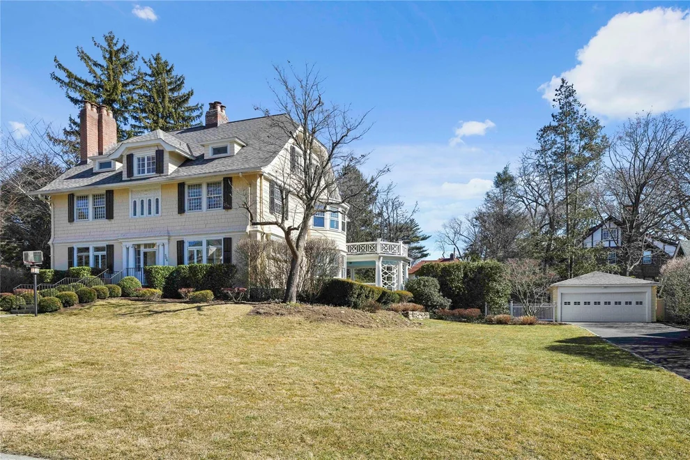 Unit for sale at 304 Loring Avenue, Pelham, NY 10803