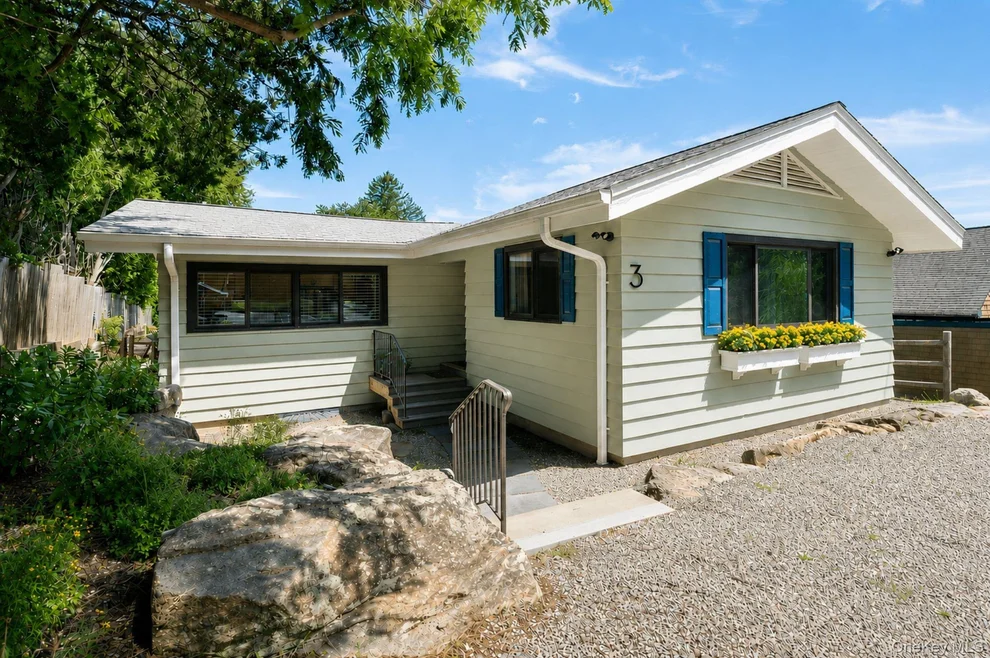 Unit for sale at 3 Bouton Street, Lewisboro, NY 10590
