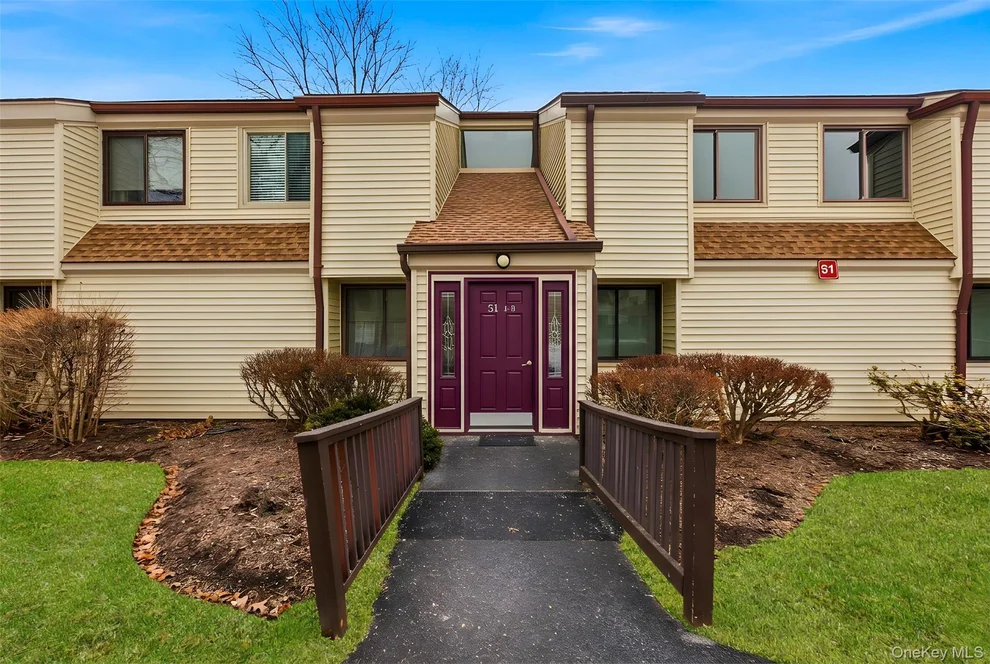 Unit for sale at 51 Jefferson Oval, Yorktown, NY 10598