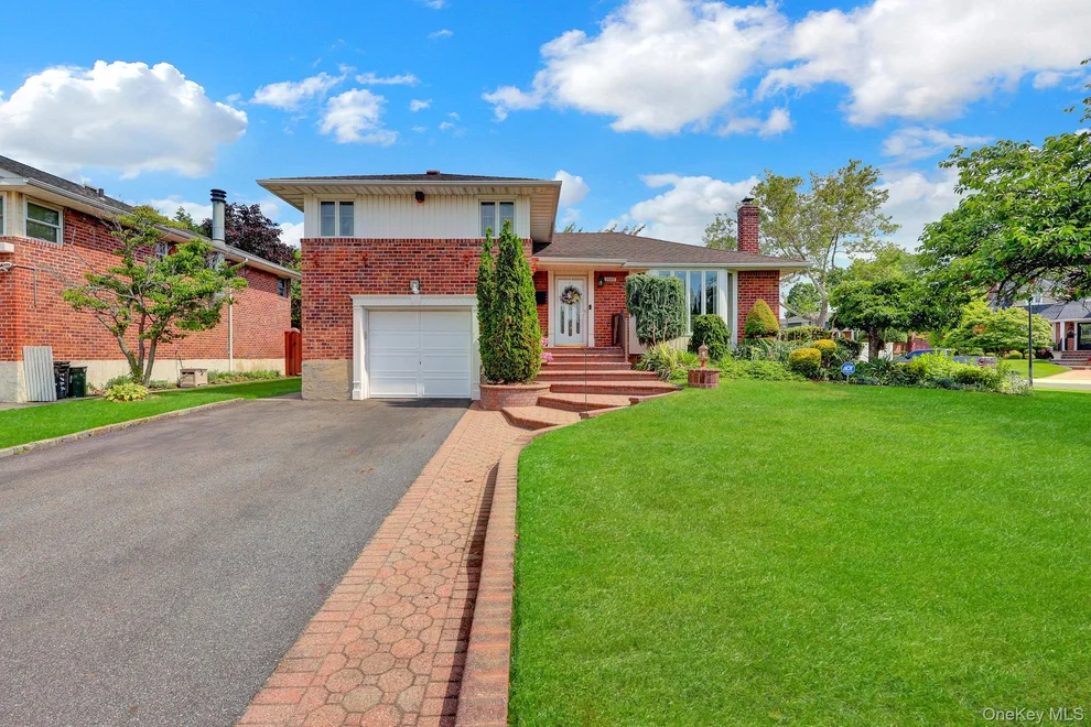 Unit for sale at 3987 Bayberry Lane, Hempstead, NY 11783