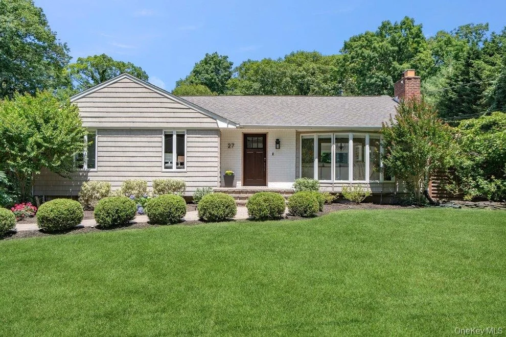 Unit for sale at 27 Hennessy Drive Drive, Huntington, NY 11743