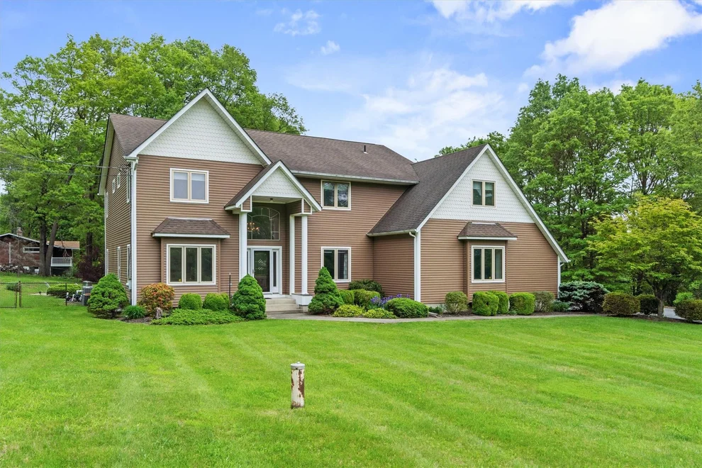 Unit for sale at 115 Moffat Road, Blooming Grove, NY 10992