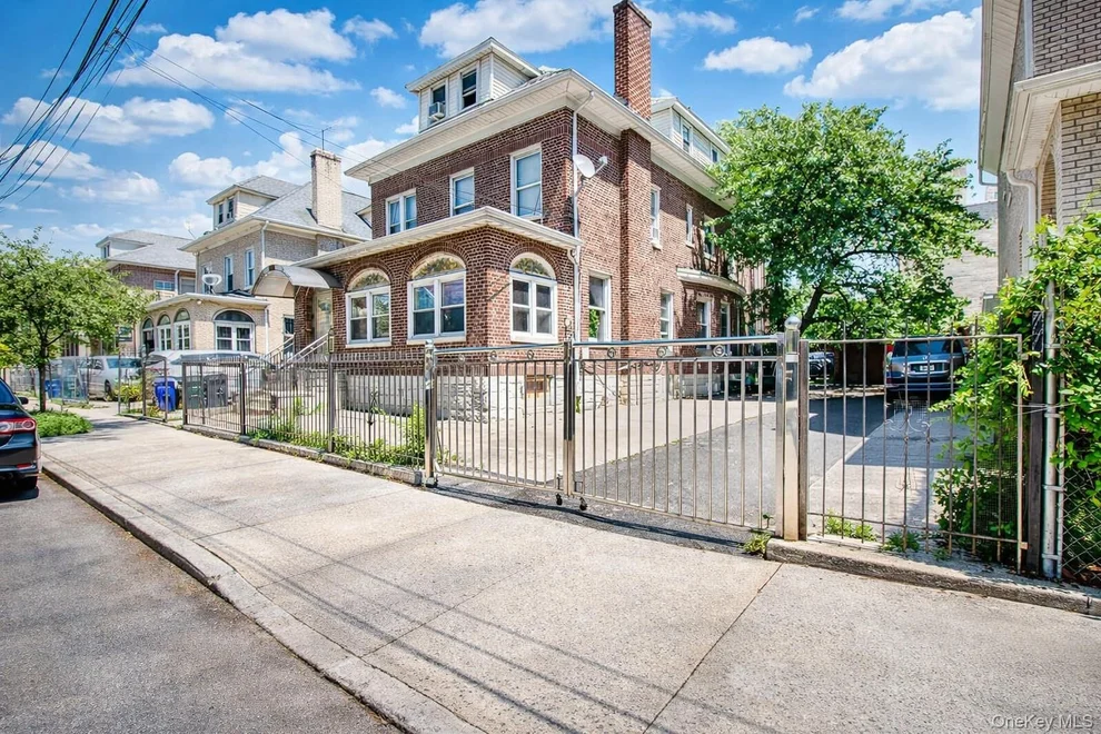 Unit for sale at 2532 Davidson Avenue, New York, NY 10468