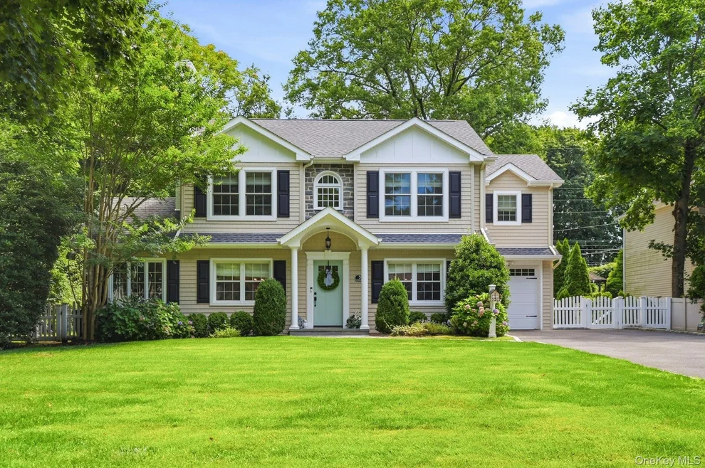 Unit for sale at 53 Beechwood Drive, Oyster Bay, NY 11545