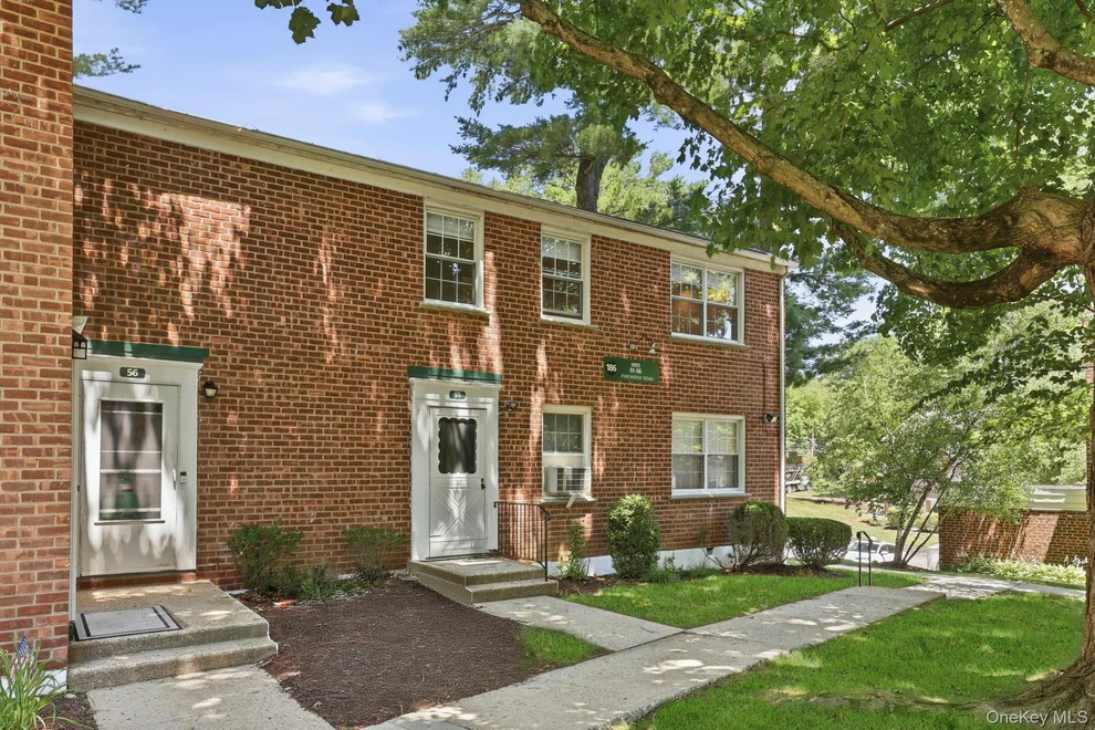 Unit for sale at 186 Pinewood Road, Greenburgh, NY 10530