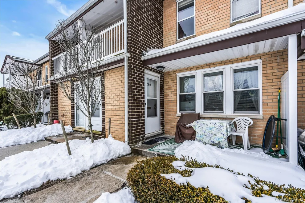 Unit for sale at 280 Artist Lake Drive, Brookhaven, NY 11953