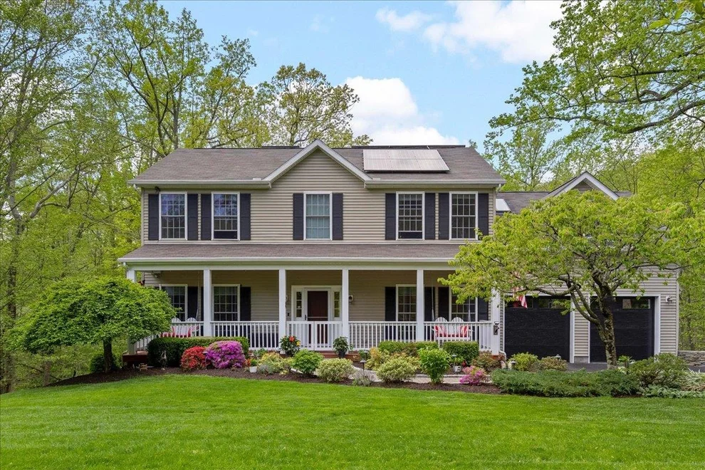 Unit for sale at 6 W Causeway, Cortlandt, NY 10567