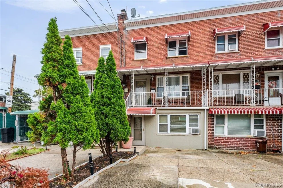 Unit for sale at 2976 Waterbury Avenue, New York, NY 10461