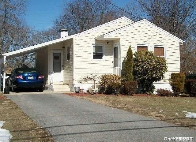 Unit for sale at 439 Locust Street, Islip, NY 11717