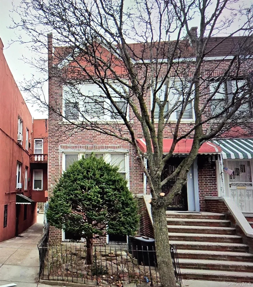 Unit for sale at 1972 Ellis Avenue, New York, NY 10472