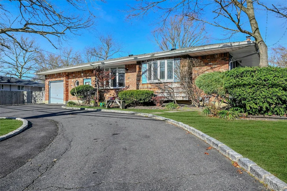 Unit for sale at 133 Wolf Hill Road, Huntington, NY 11747