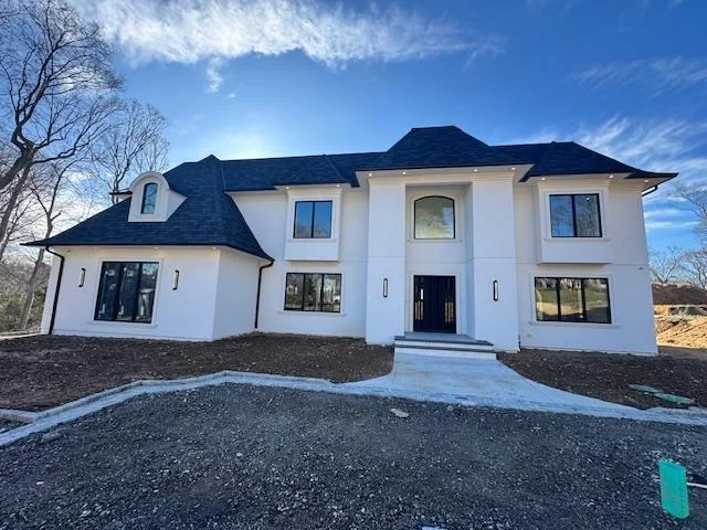 Unit for sale at 12 Parkside Drive, Huntington, NY 11746