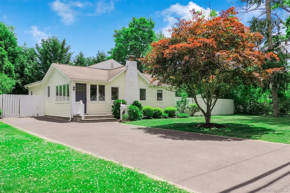 Unit for sale at 5 Roosevelt Boulevard, Brookhaven, NY 11772