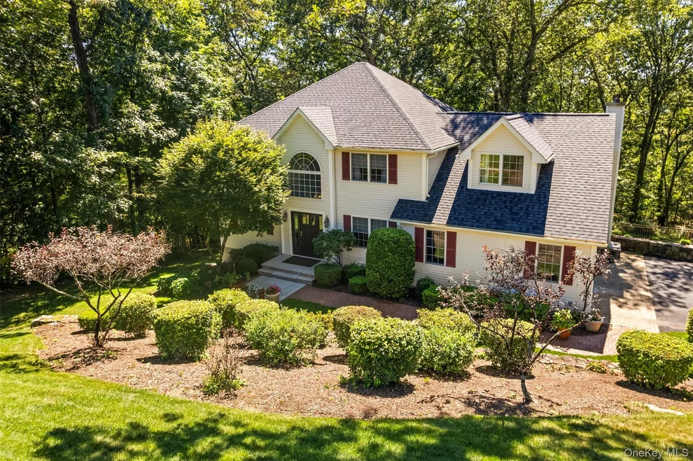 Unit for sale at 17 Ruby Lane, Carmel, NY 10512
