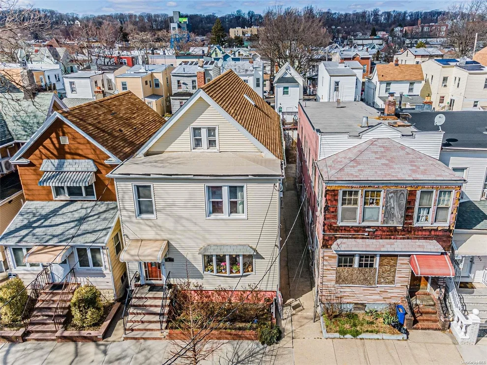 Unit for sale at 80-19 88th Ave, Woodhaven, NY 11421
