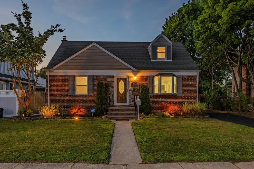 Unit for sale at 3423 Park Avenue, Hempstead, NY 11793