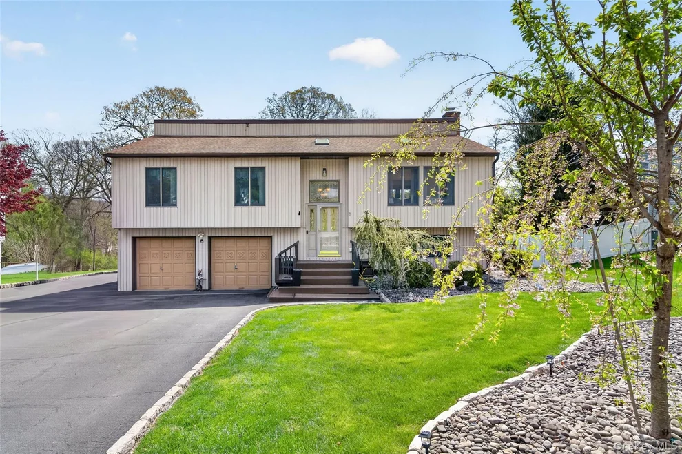 Unit for sale at 3 Arlington Drive, Monroe, NY 10926