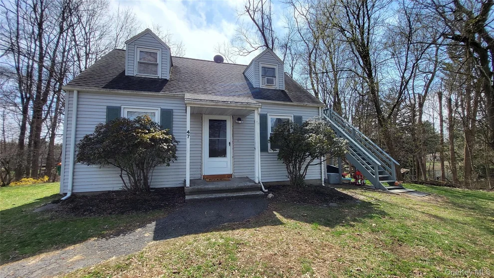 Unit for sale at 47 Kinderhook Drive, Poughkeepsie, NY 12603