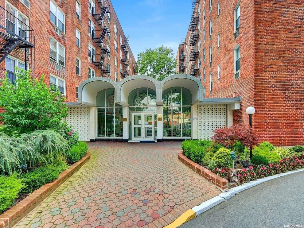 Unit for sale at 54-40 Little Neck Parkway, Little Neck, NY 11362