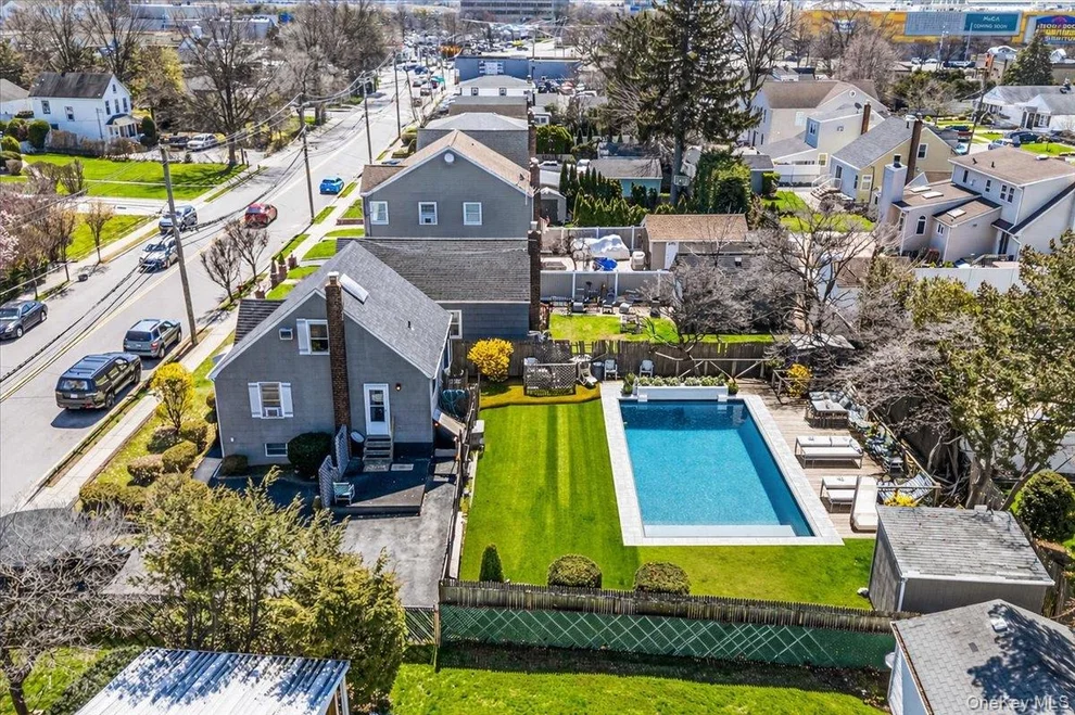 Unit for sale at 47 Ellison Avenue, North Hempstead, NY 11590